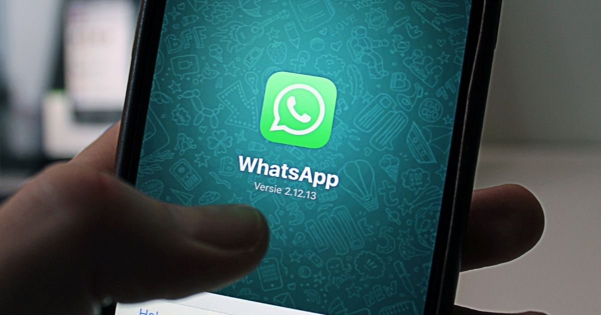 WhatsApp cambiará su política de privacidad en mayo y mostrará un banner en chats para explicarte