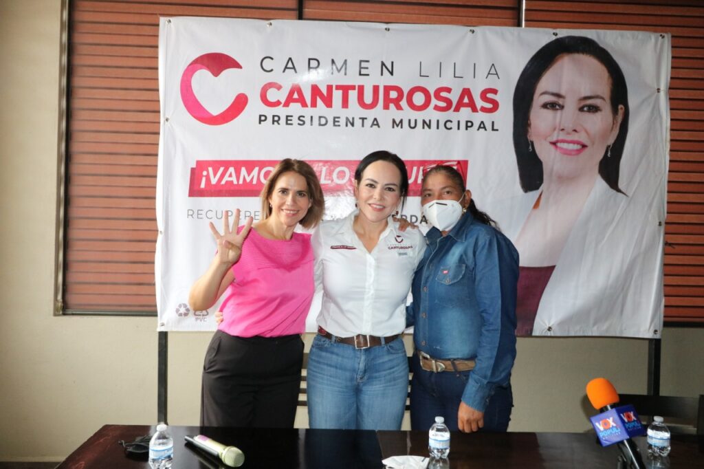 Candidatas de Fuerza por México declinan a favor de Carmen Lilia Canturosas