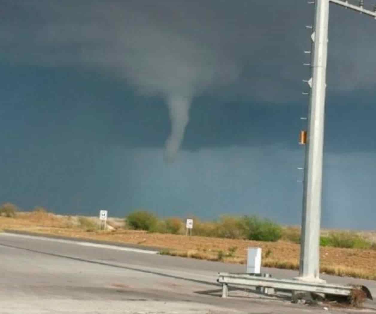 Alertan por posible formación de tornados en Tamaulipas