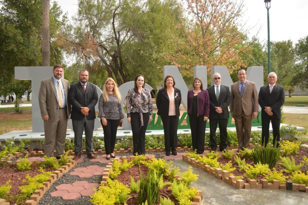 Inaugura Carmen Lilia Canturosas “Sala de Titulación” en 57 aniversario del Tecnológico, en Nuevo Laredo