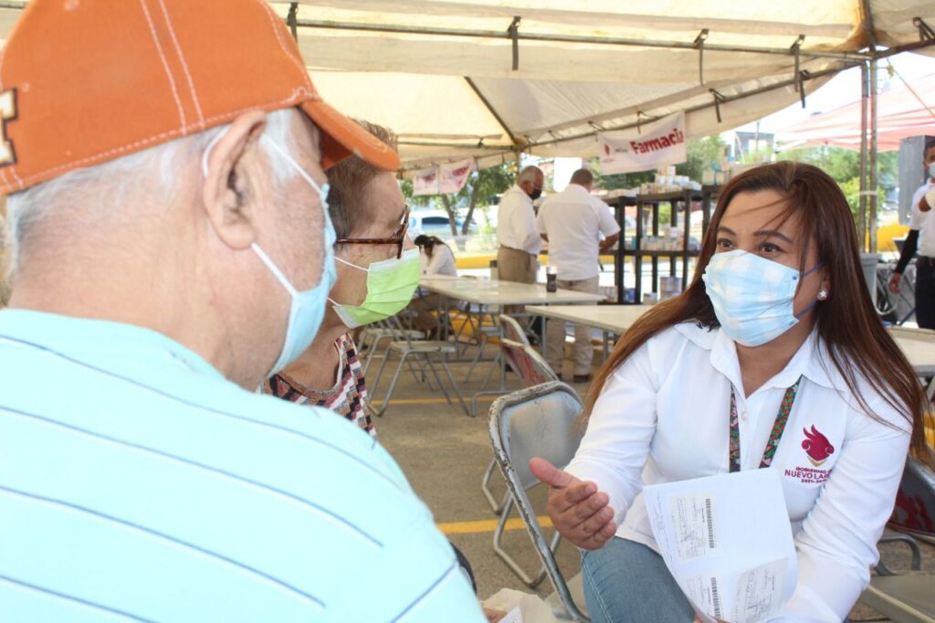 Aprovechan usuarios oficina itinerante de COMAPA en Nuevo Laredo para realizar trámites