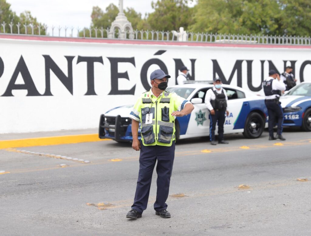 Realiza Gobierno de Nuevo Laredo operativo en los panteones por el Día de Muertos