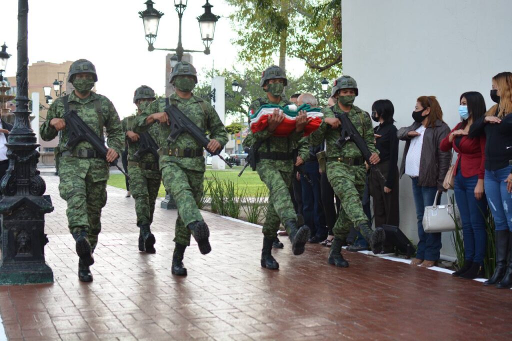 Conmemora con honores gobierno de Nuevo Laredo el 111 aniversario del inicio de la Revolución Mexicana