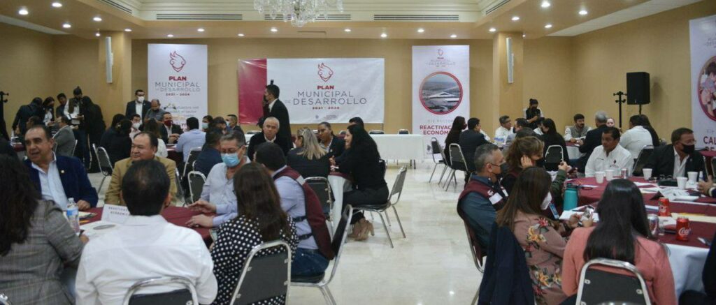 Ciudadanos desarrollan propuestas para reactivar la economía de Nuevo Laredo