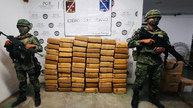 Localizan 64 paquetes con droga en Miguel Alemán, Tamaulipas