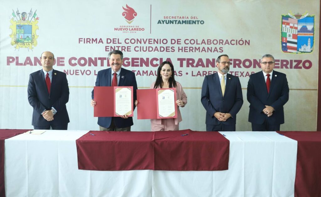 Firman alcaldes Carmen Lilia Canturosas y Pete Saenz plan de respuesta oportuna ante desastres naturales