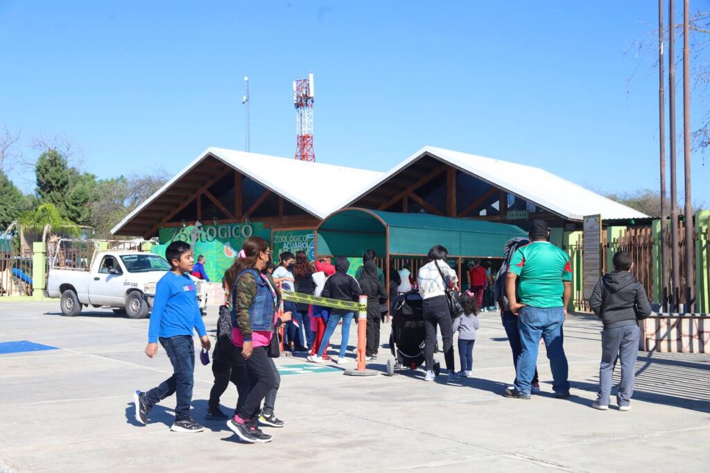 Ciudadanía disfruta del zoológico de Nuevo Laredo en su reapertura