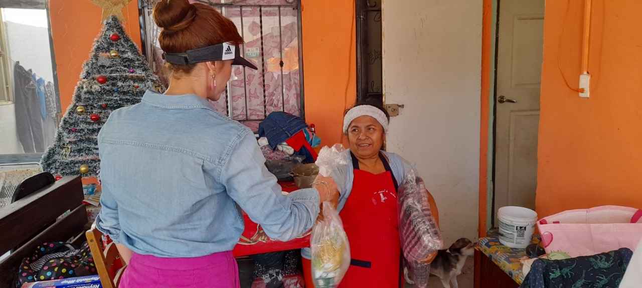 Entrega DIF Nuevo Laredo despensas, cobijas y juguetes a familias necesitadas