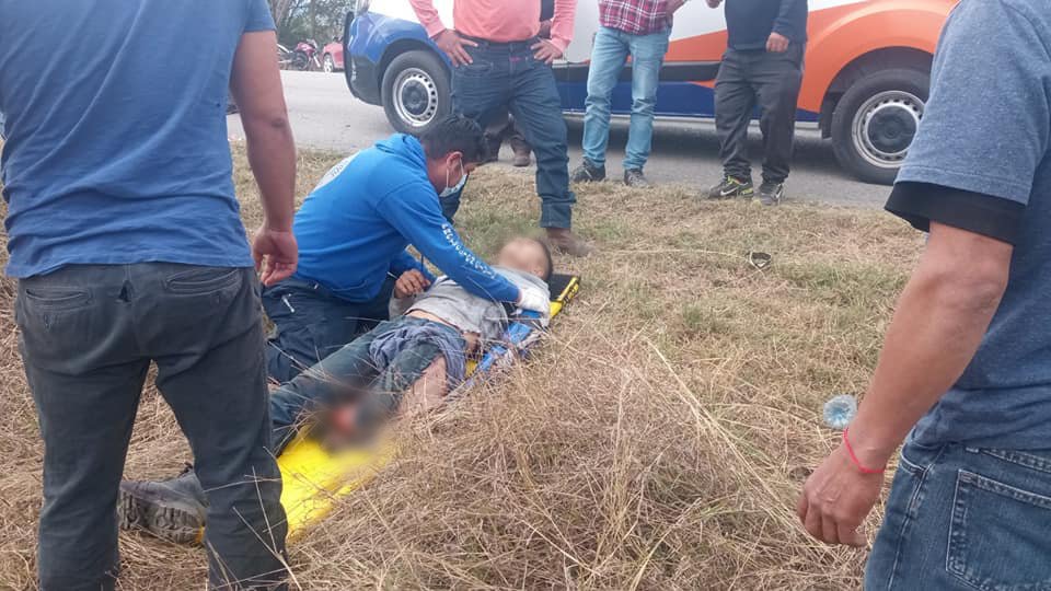 Una joven muerta y tres heridos en accidente de moto en Ocampo, Tamaulipas