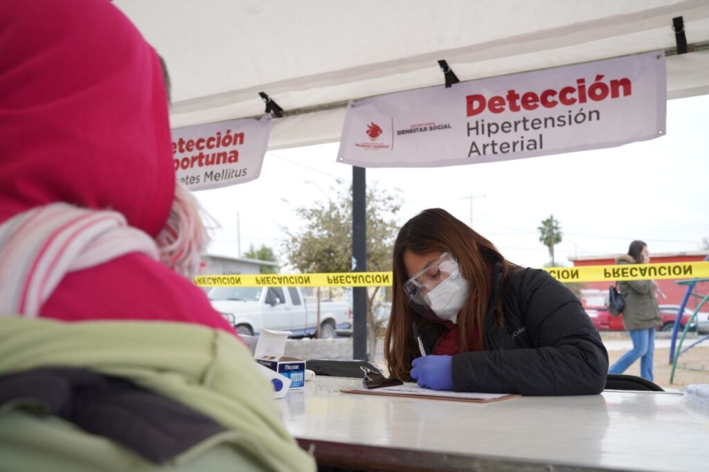 Brinda Gobierno de Nuevo Laredo asistencia médica en la colonia Américo Villarreal