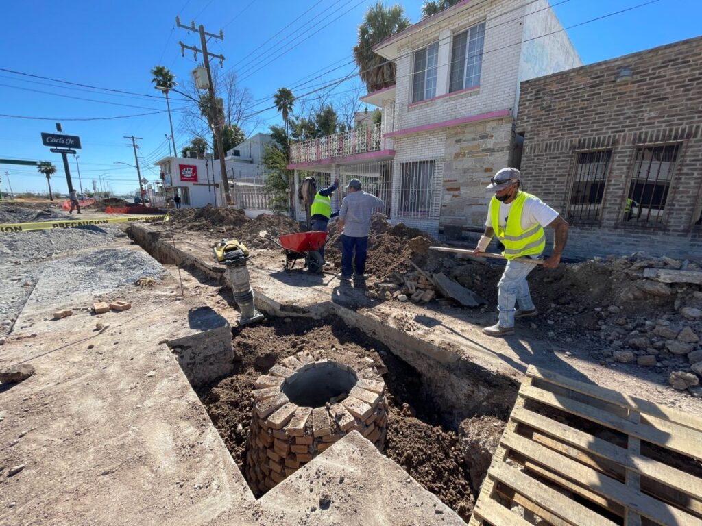 Presentan 40 por ciento de avance trabajos en el colector 15 de Septiembre en Nuevo Laredo