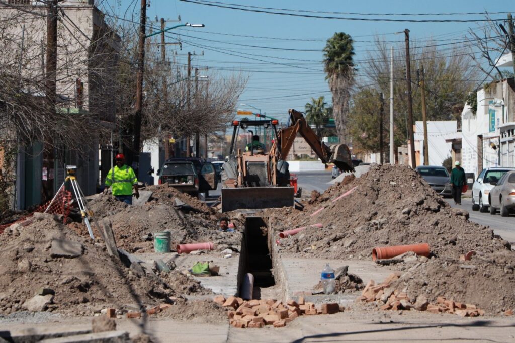 Presentan 40 por ciento de avance trabajos en el colector 15 de Septiembre en Nuevo Laredo