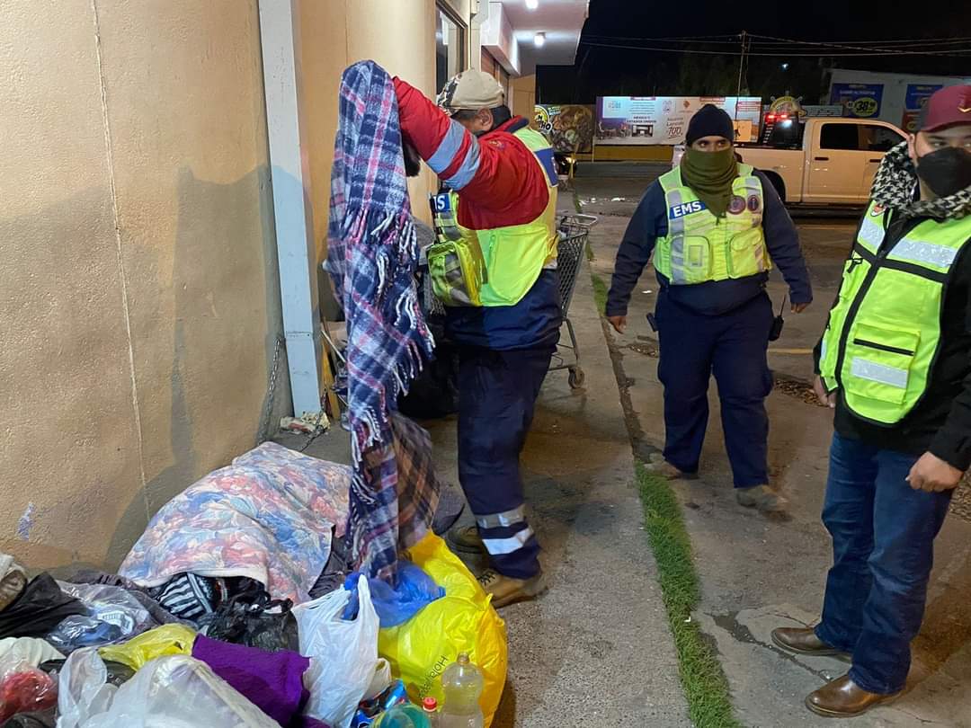 Protegen a ciudadanía ante bajas temperaturas en Nuevo Laredo