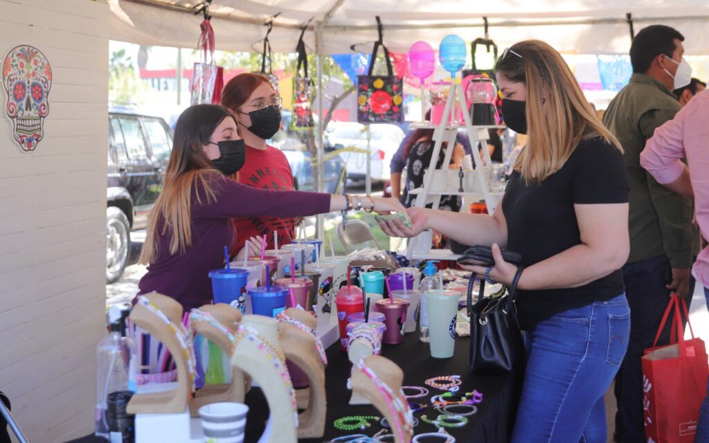 Ofrecen comercios locales descuentos con tarjeta “Haciendo Comunidad” en Nuevo Laredo