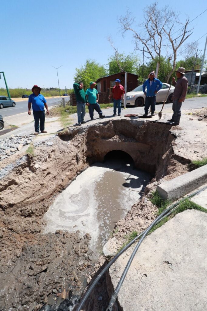 Continúa COMAPA Nuevo Laredo rehabilitando colectores