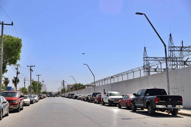 Entregan obra de alumbrado en la colonia Las Torres