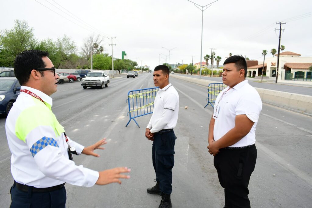 Capacitan a auxiliares viales en Nuevo Laredo