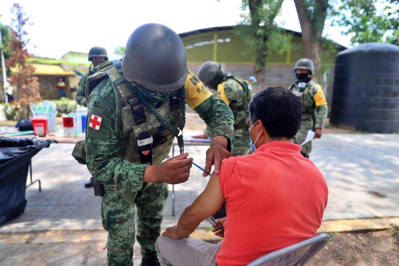 Gobierno de Nuevo Laredo y Federal se unen en jornada de vacunación masiva contra COVID-19