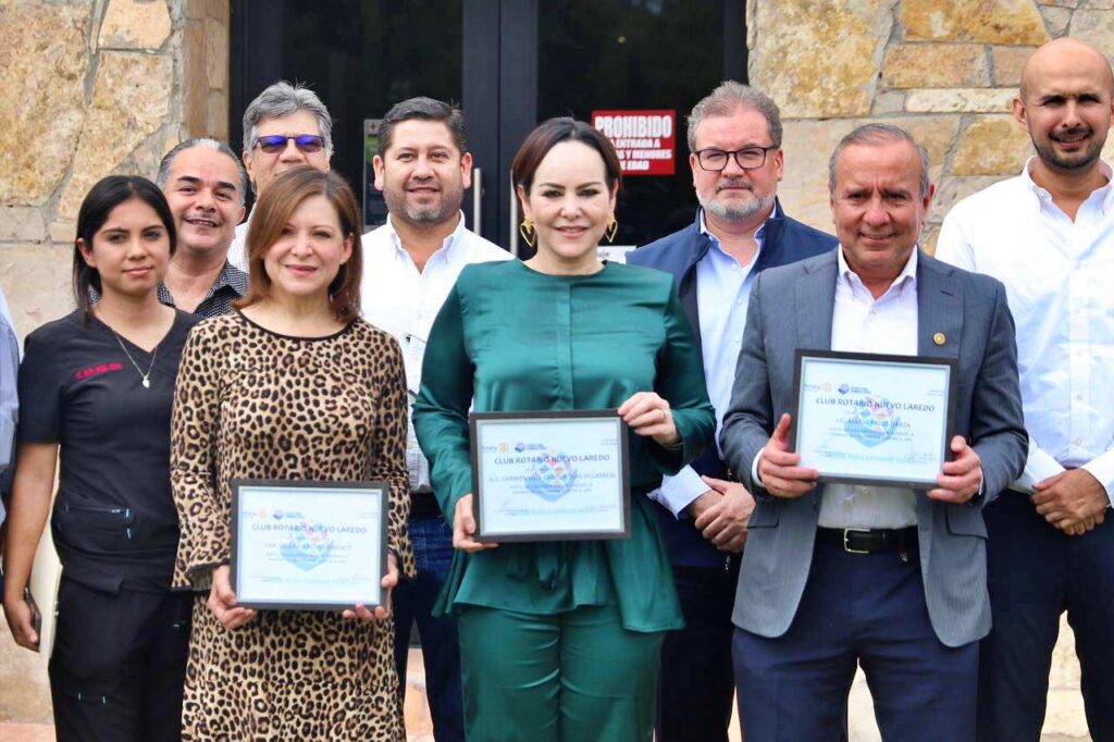 Alcaldesa Carmen Lilia Canturosas sostiene reunión con el Club Rotario