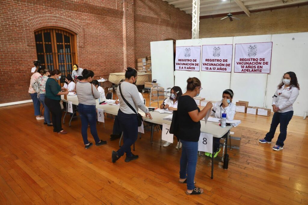 Continúa registro mixto de vacunación contra COVID-19 en Nuevo Laredo