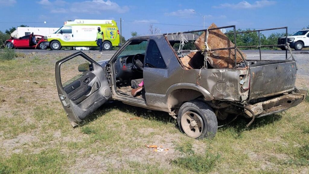 Tres heridos tras fuerte choque en Nuevo Laredo