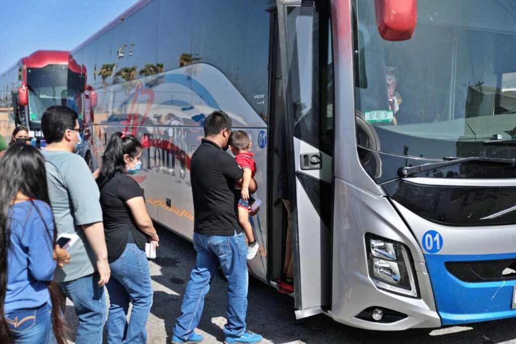 Arranca jornada de vacunación anti COVID-19 en menores de 6 meses a 4 años