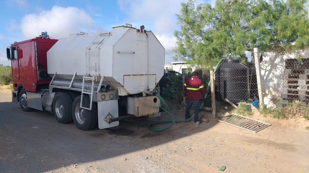 Gobierno de Nuevo Laredo brinda mantenimiento y limpieza a espacios públicos