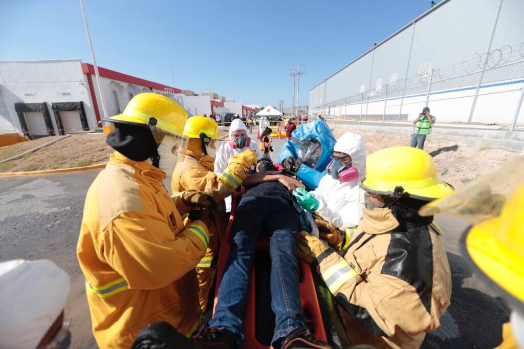 Realizan simulacro para atender emergencias químicas en Nuevo Laredo