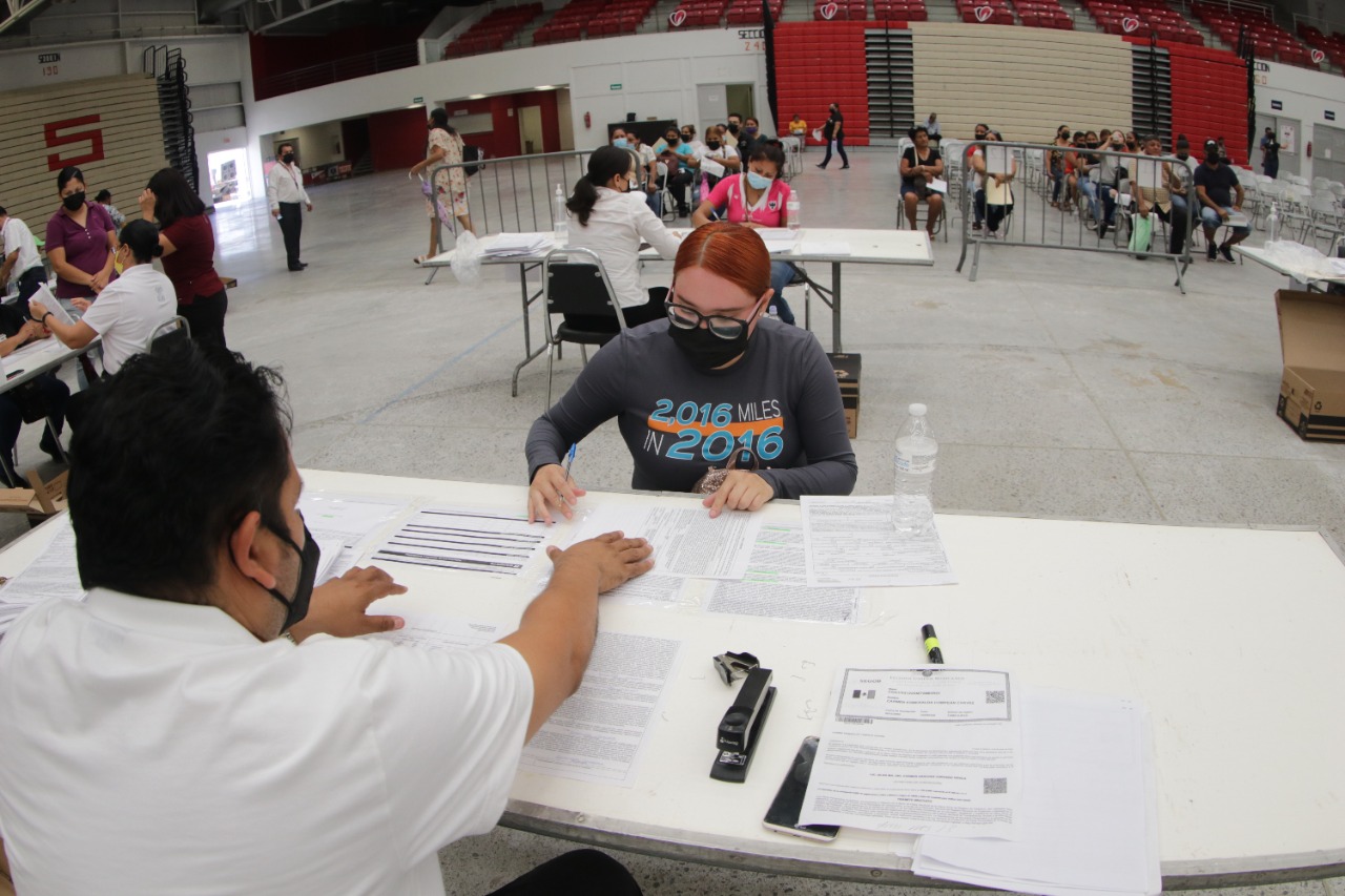 Amplían días para firma de contratos de la beca UNE en Nuevo Laredo