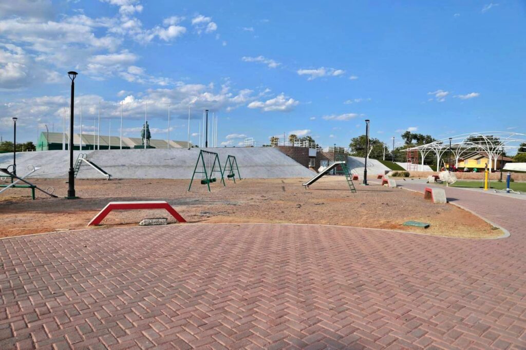 Rescata Gobierno de Nuevo Laredo la Plaza Simón Bolívar