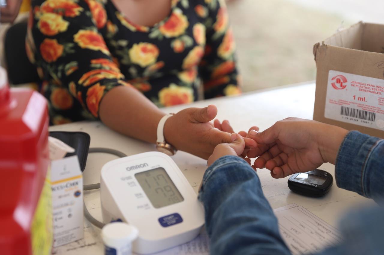 Brindan servicios médicos gratuitos en la colonia Buena Vista en Nuevo Laredo