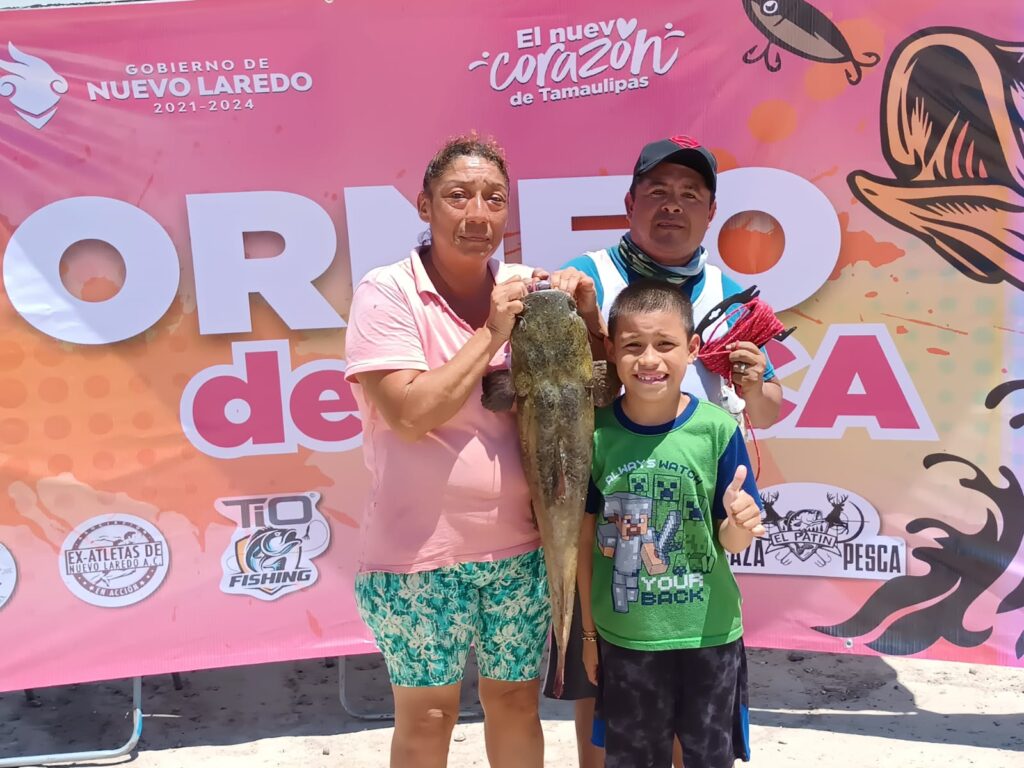 Disfrutan ciudadanos domingo de diversión en Torneo de Pesca en Nuevo Laredo