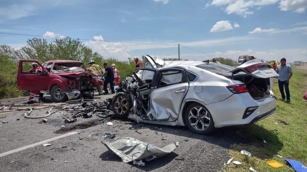 Carreterazo deja 5 muertos en la Victoria-Zaragoza