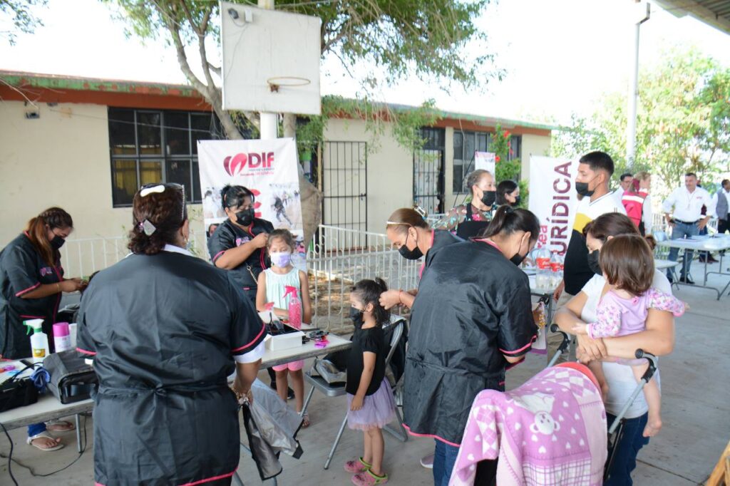 Realiza DIF Nuevo Laredo entrega de útiles escolares