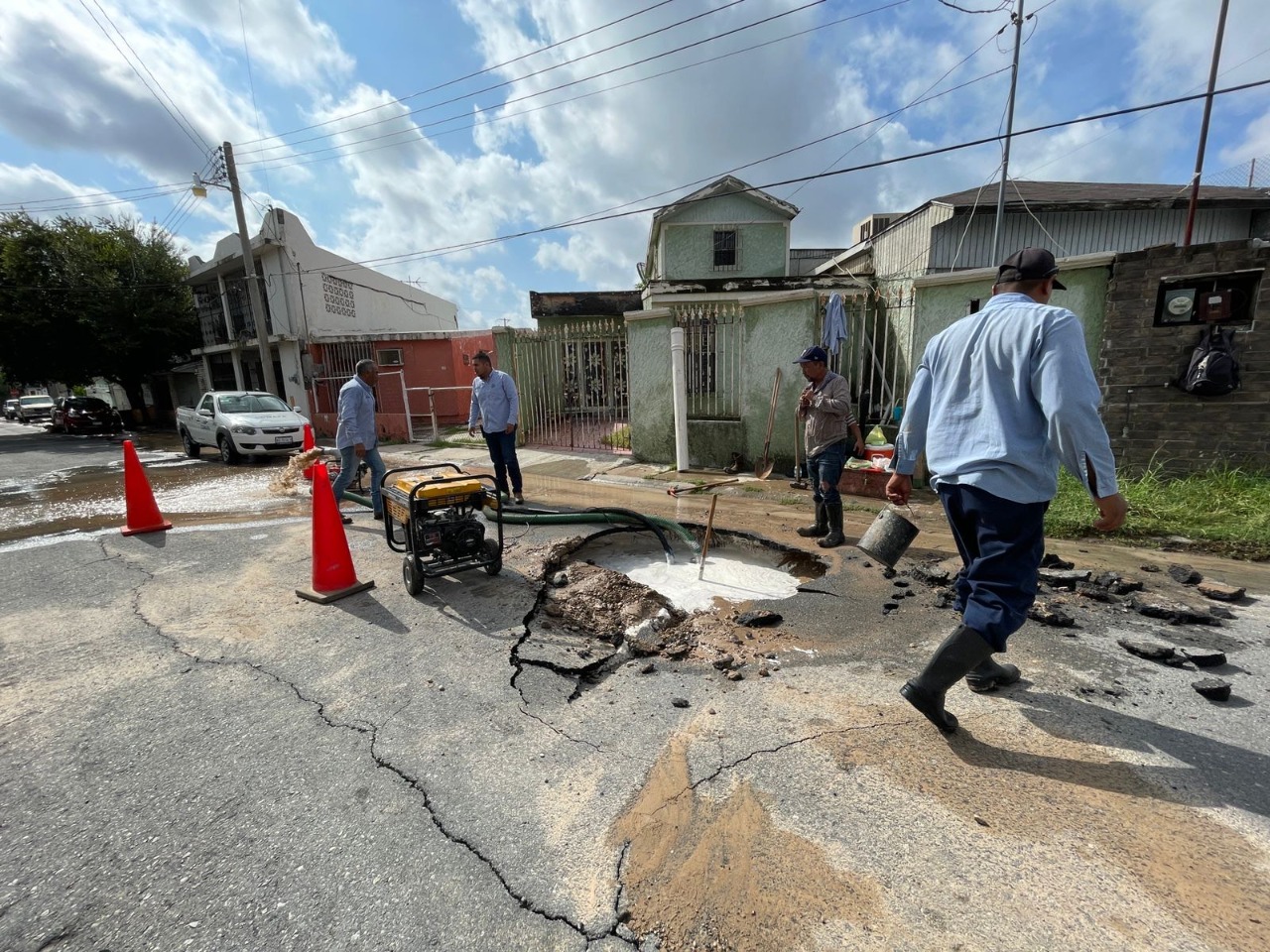 Atiende 072 reportes de COMAPA; dan solución a fugas y quejas ciudadanas