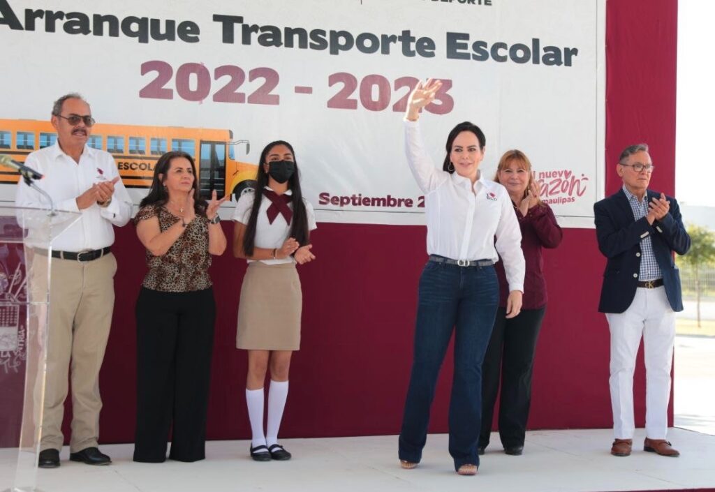 Gobierno de Nuevo Laredo garantiza transporte escolar para estudiantes