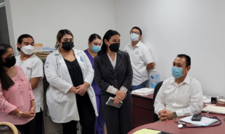 Visita Lucero González unidades de salud de Valle Hermoso