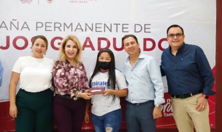 Agradecen neolaredenses Campaña Permanente de Anteojos Graduados