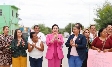 Entrega Carmen Lilia tres repavimentaciones con concreto hidráulico en la colonia Palmares