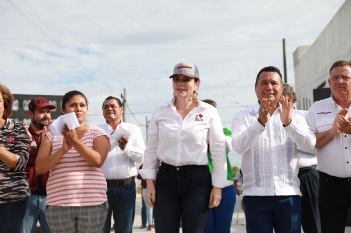 Entrega alcaldesa Carmen Lilia Canturosas obras de alumbrado y pavimentación en El Progreso