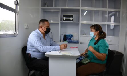 Brinda DIF Nuevo Laredo recomendaciones a mujeres para detectar cáncer de mama