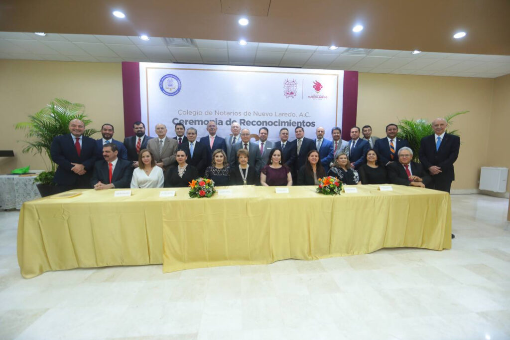 Reconoce alcaldesa de Nuevo Laredo labor del Colegio de Notarios en el 50 aniversario de su fundación