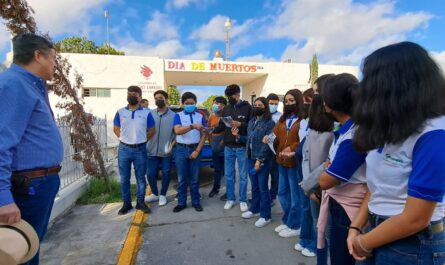 Difunde Gobierno de Nuevo Laredo riqueza histórica de Panteón Antiguo con visitas guiadas