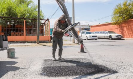 Dignifica Gobierno de Nuevo Laredo vialidades con campaña permanente de bacheo