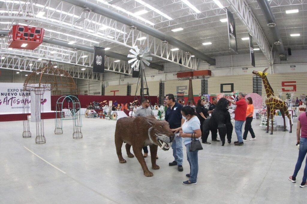 Impulsa Gobierno de Nuevo Laredo trabajo de artesanos locales