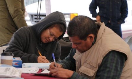 Ciudadanos encuentran opción laboral con programas municipales