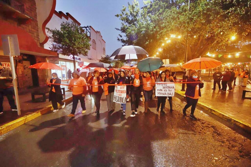 Se unen mujeres neolaredenses para eliminar la violencia de género