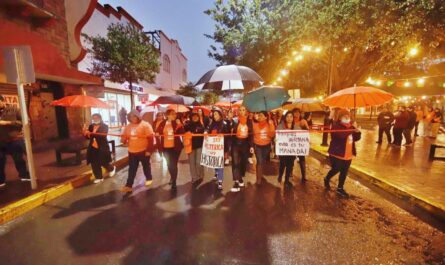 Se unen mujeres neolaredenses para eliminar la violencia de género