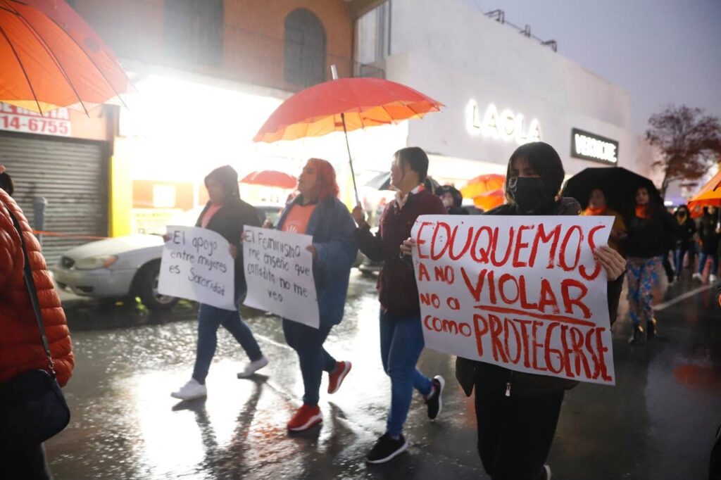 Se unen mujeres neolaredenses para eliminar la violencia de género