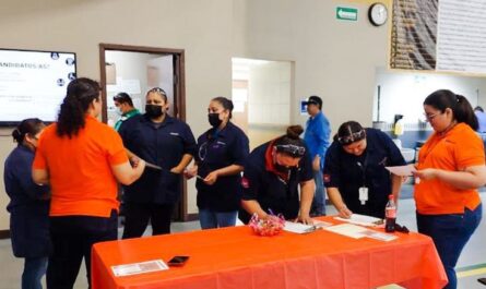 Lleva INMUJER servicios y atenciones a empresas de Nuevo Laredo